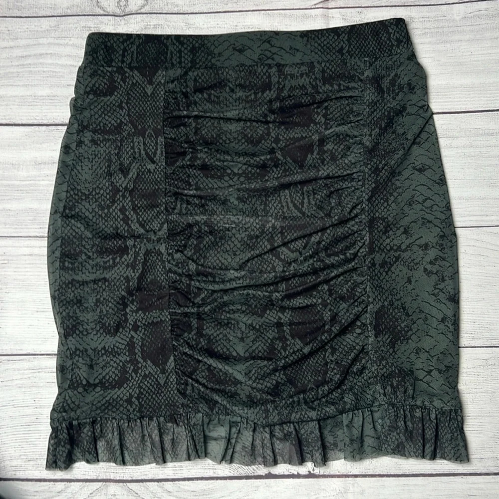 Free People Black And Green Mini Skirt Size Small